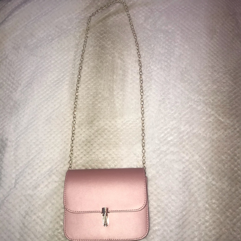 Pink purse with chain